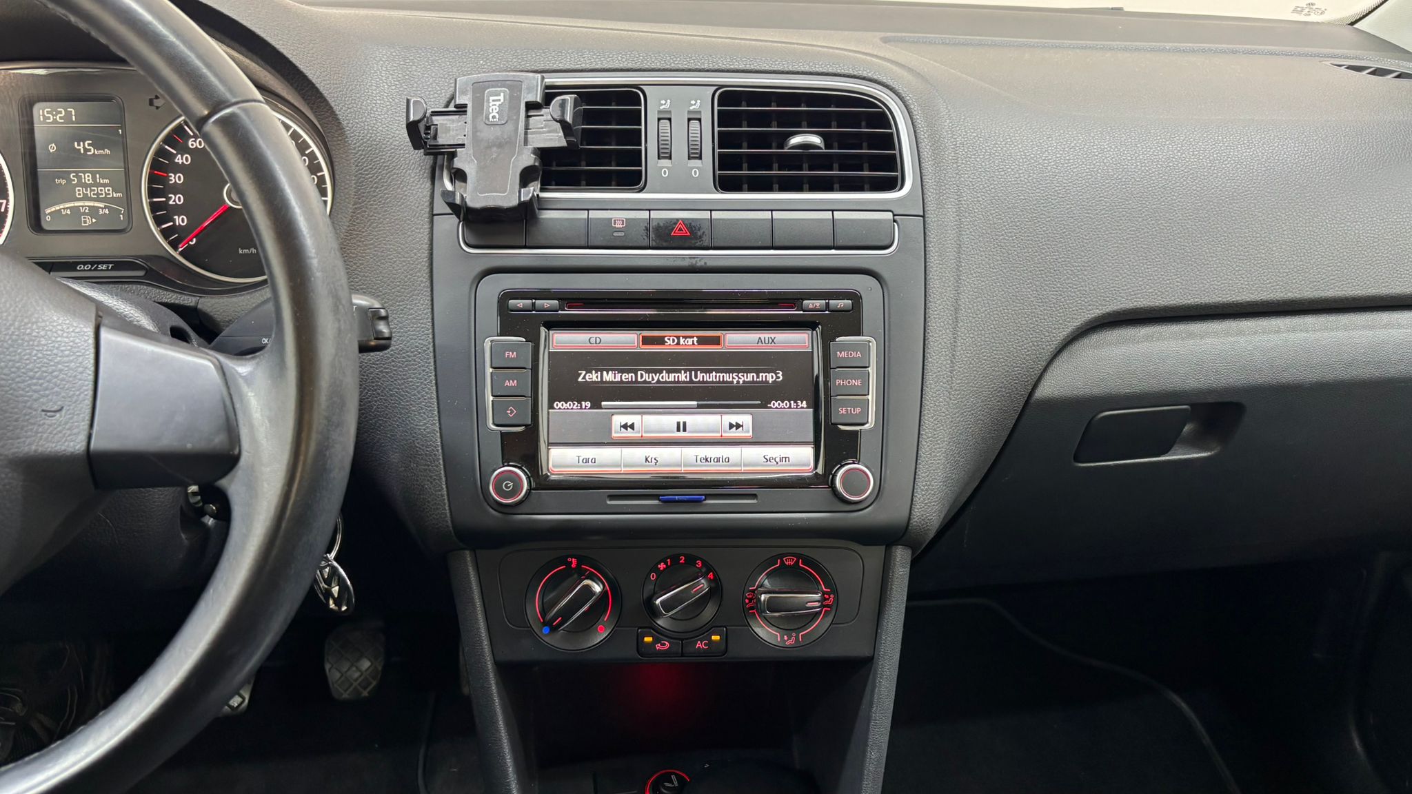 VOLKSWAGEN POLO 18